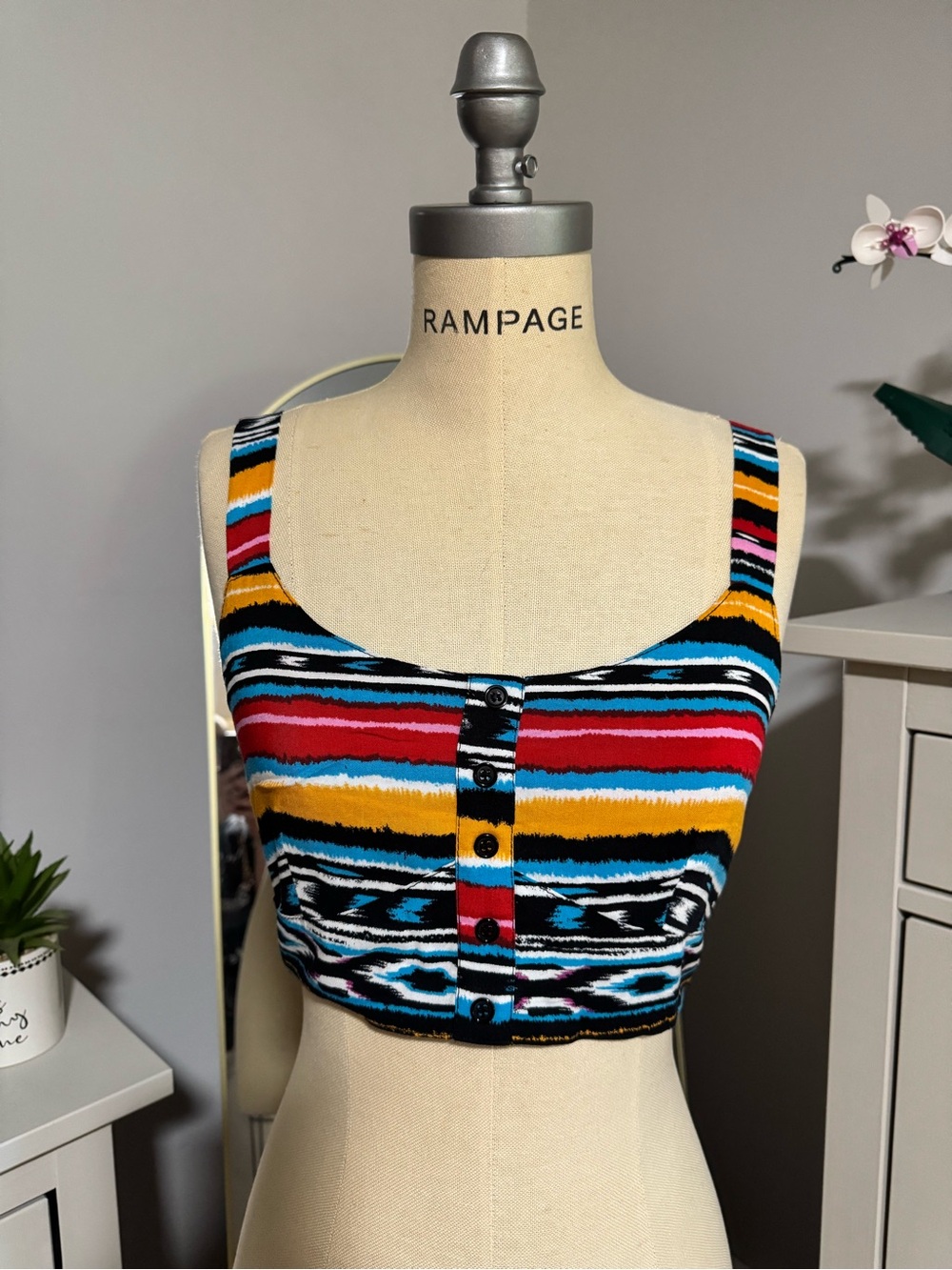 Forever 21 Ikat Stripe Smocked Button Crop Top Size L‎